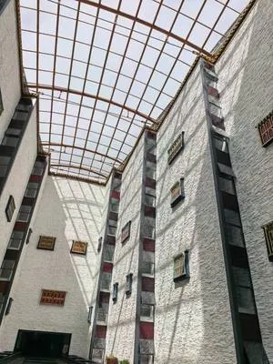 guest photo