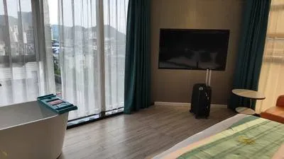 guest photo