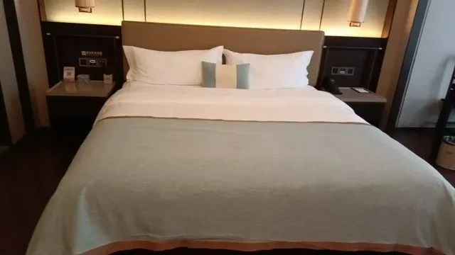 Lianyuan Tingpo Hotel