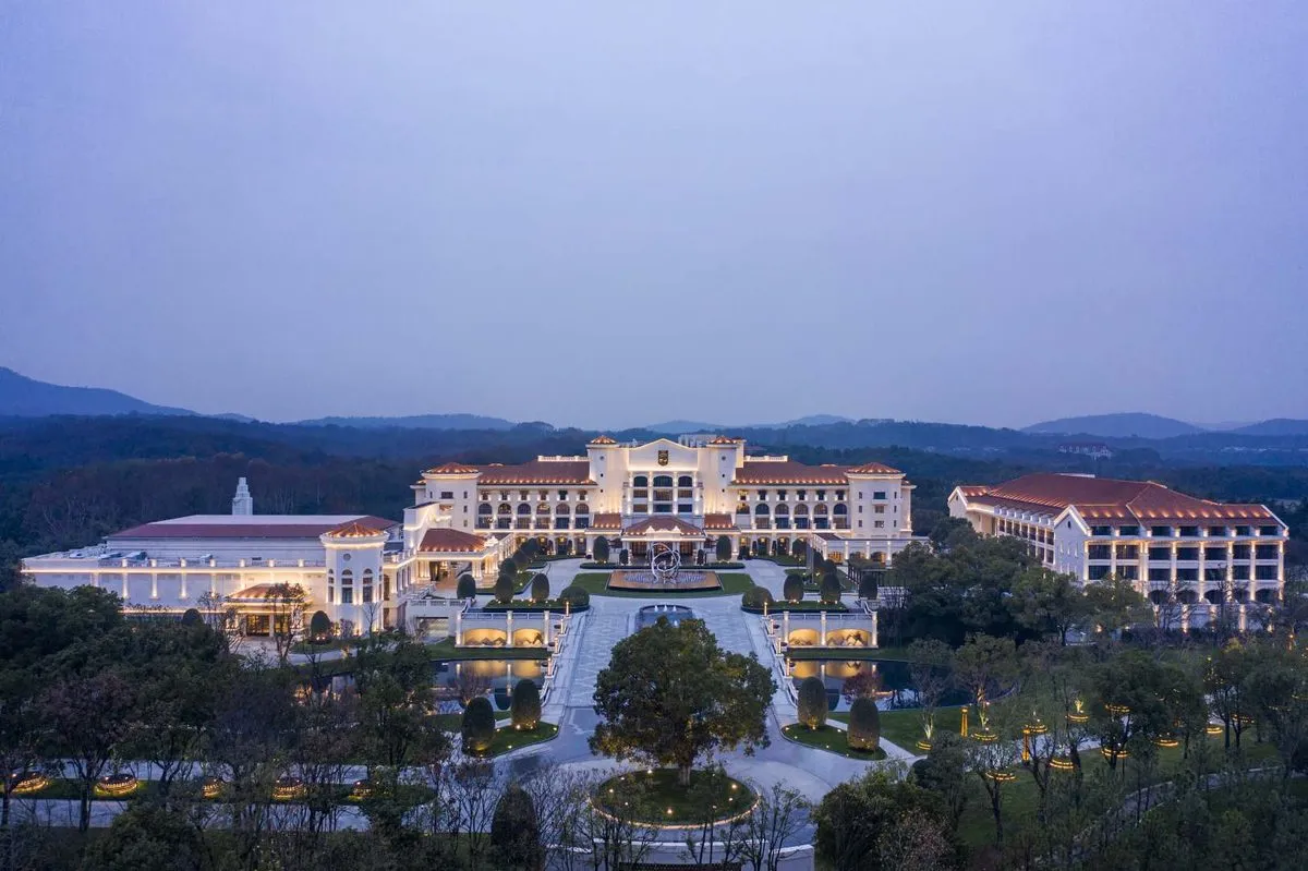 Nanjing Suning Zhongshan Gaoer Fu International Hotel
