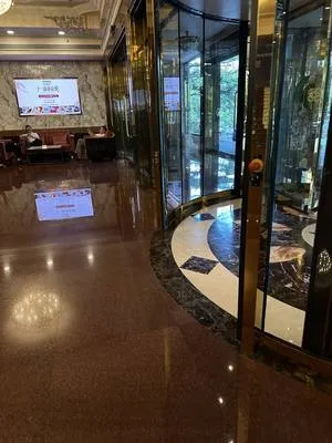 guest photo
