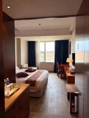guest photo