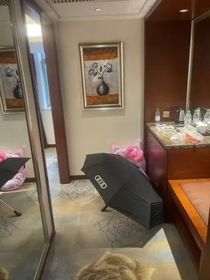 guest photo