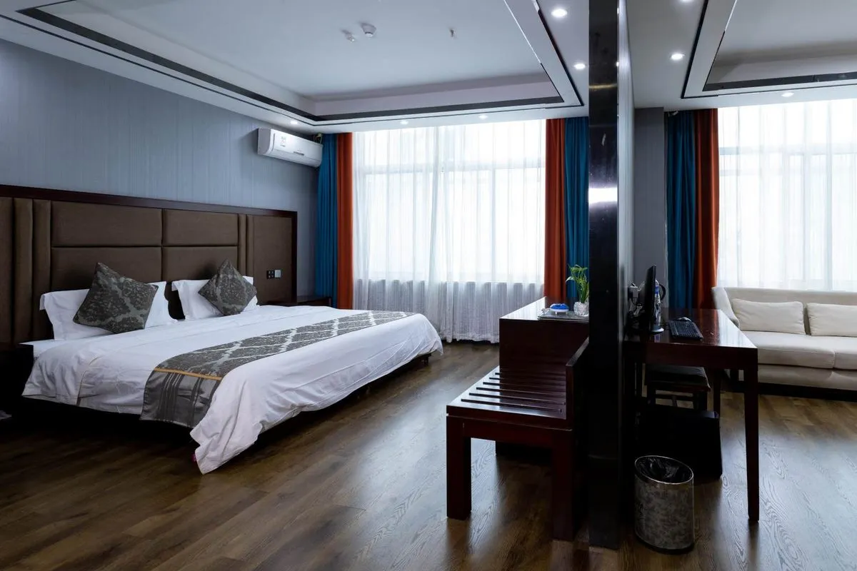 Huangling Jindian Shangwu Hotel