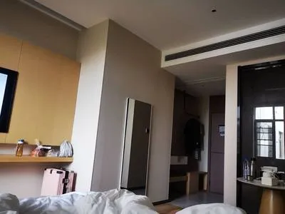guest photo