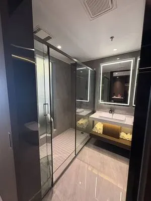 guest photo