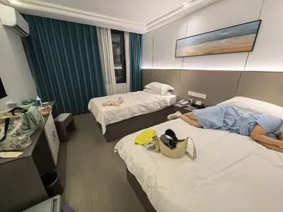 guest photo