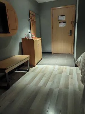guest photo