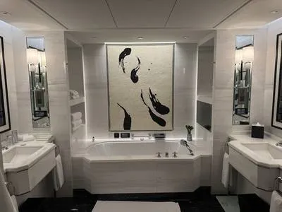 guest photo