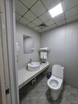 guest photo