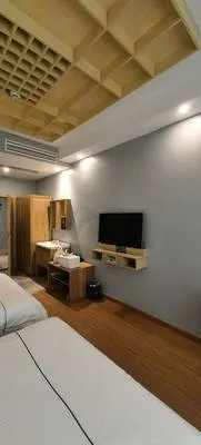 guest photo