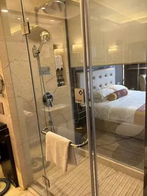 guest photo