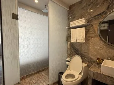 guest photo