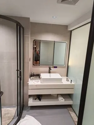 guest photo