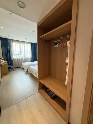 guest photo
