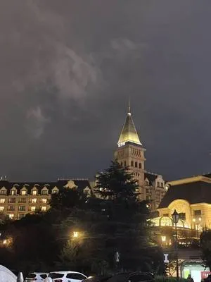 guest photo