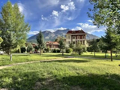 guest photo