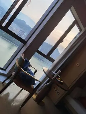 guest photo