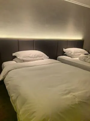 guest photo