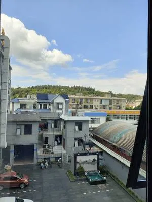 guest photo
