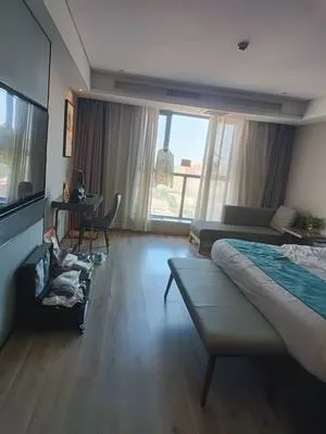 guest photo