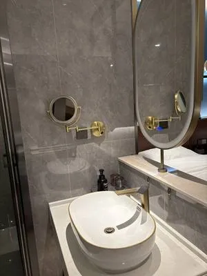 guest photo