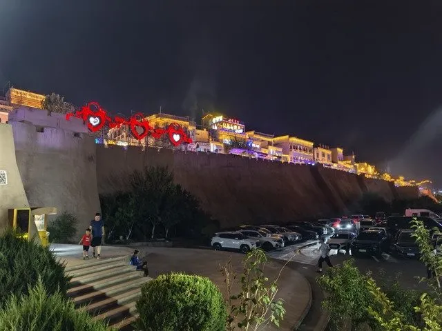 Kashi Moshang Qingju Hotel