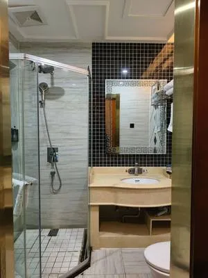 guest photo