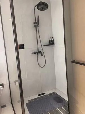 guest photo