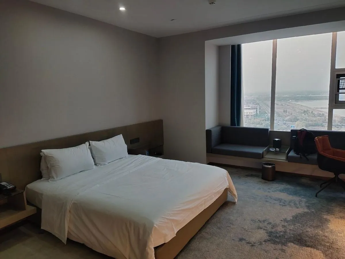 Yangxin Lanhai Junhua Grand Hotel