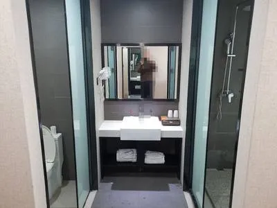 guest photo