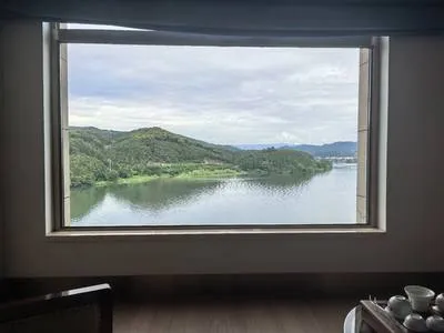 guest photo