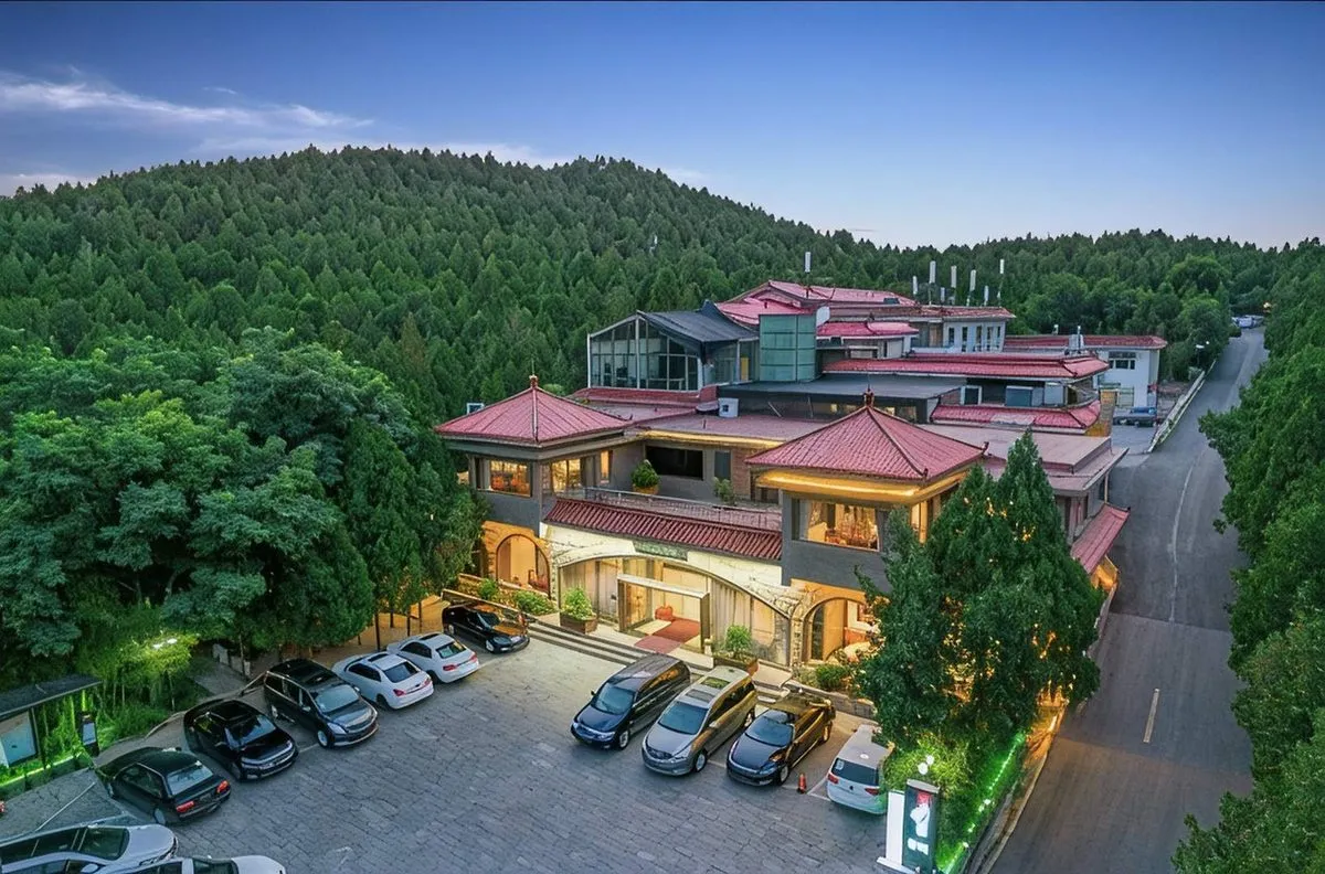 Qingzhou Dongfang Yishou Grand Hotel