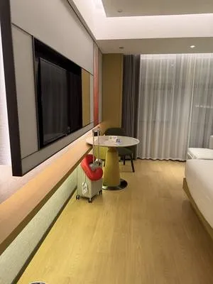guest photo