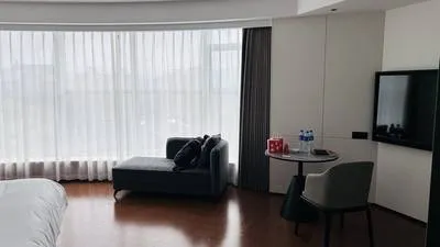 guest photo