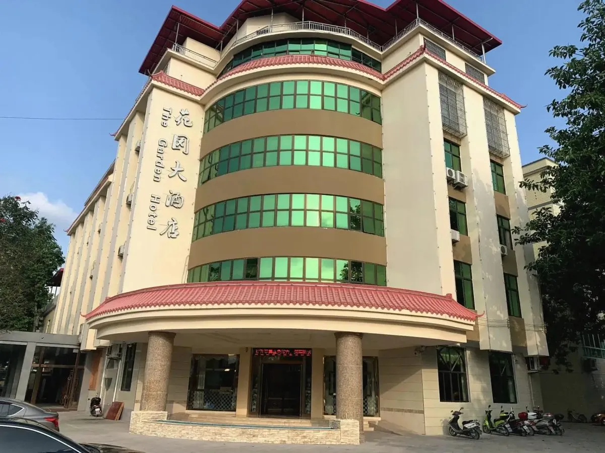 Huayuan Grand Hotel
