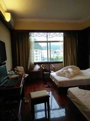 guest photo