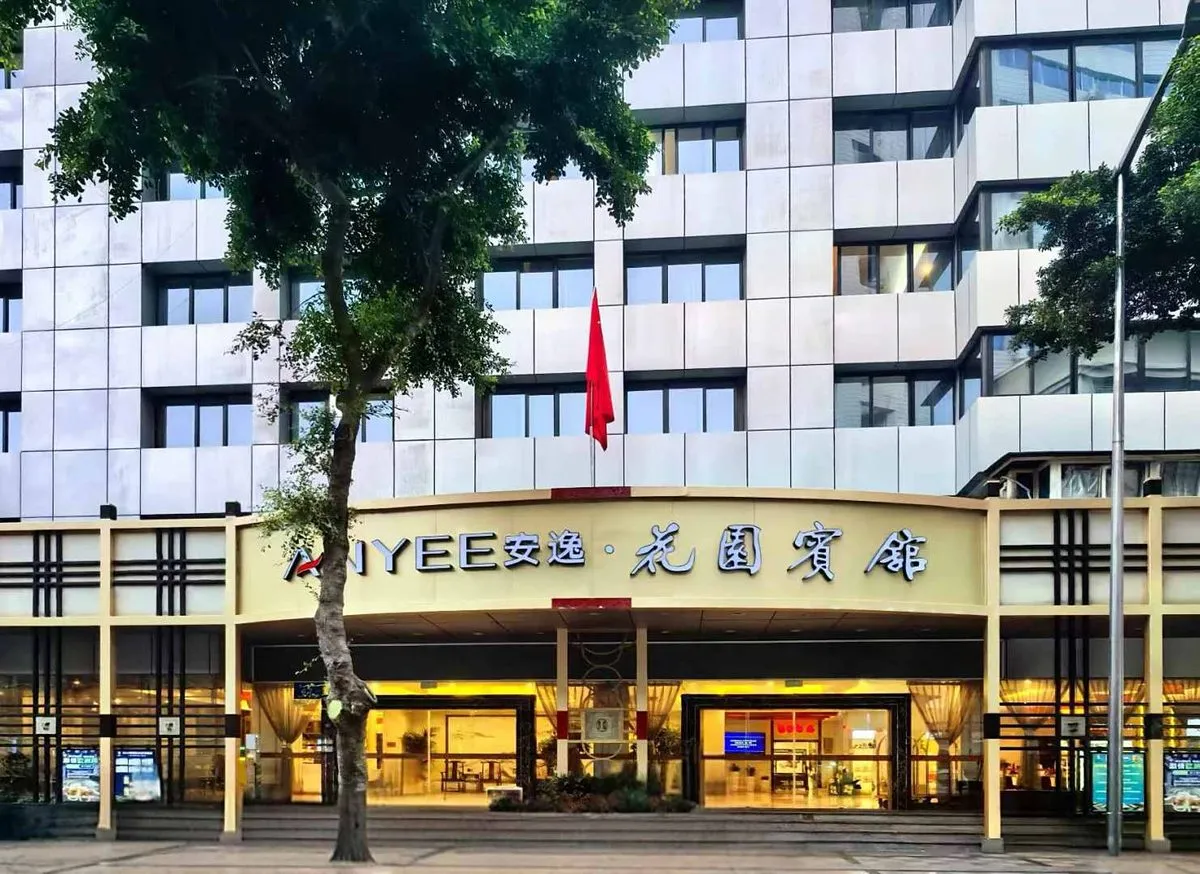 Sichuan Hotel