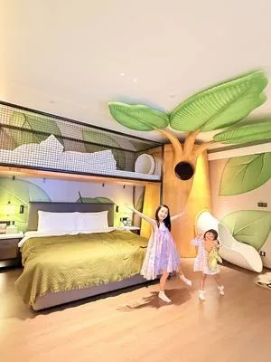 guest photo