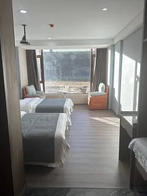guest photo