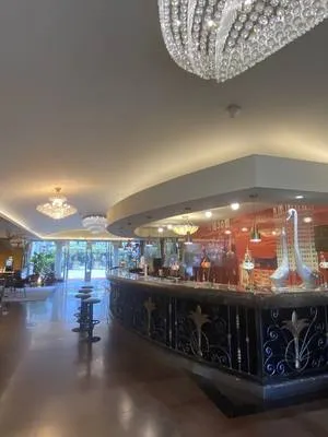 guest photo