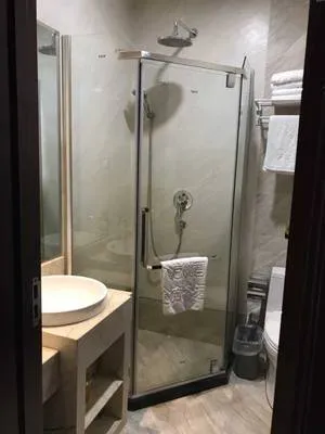 guest photo