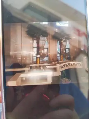 guest photo