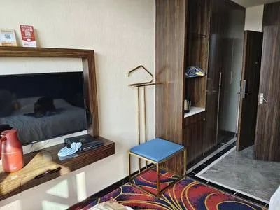 guest photo