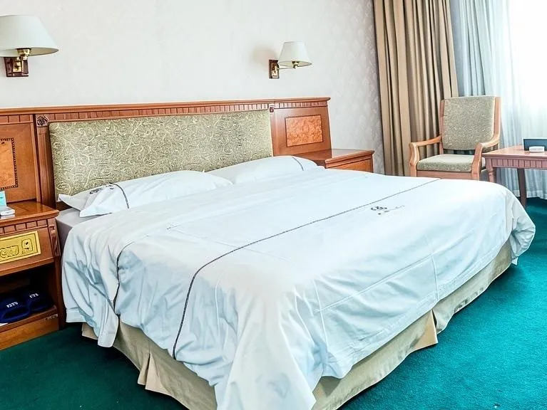 Yanan Grand Hotel