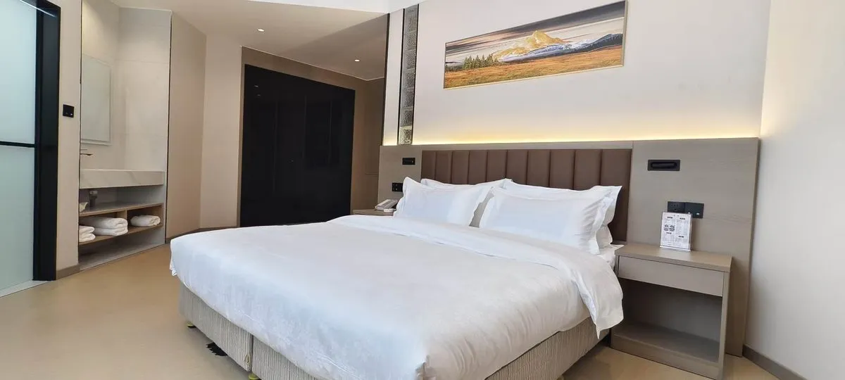 Lingchuan Nanyuan Grand Hotel