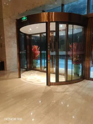 guest photo