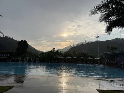 guest photo