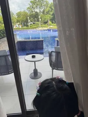 guest photo