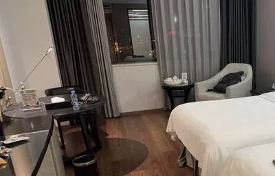 guest photo